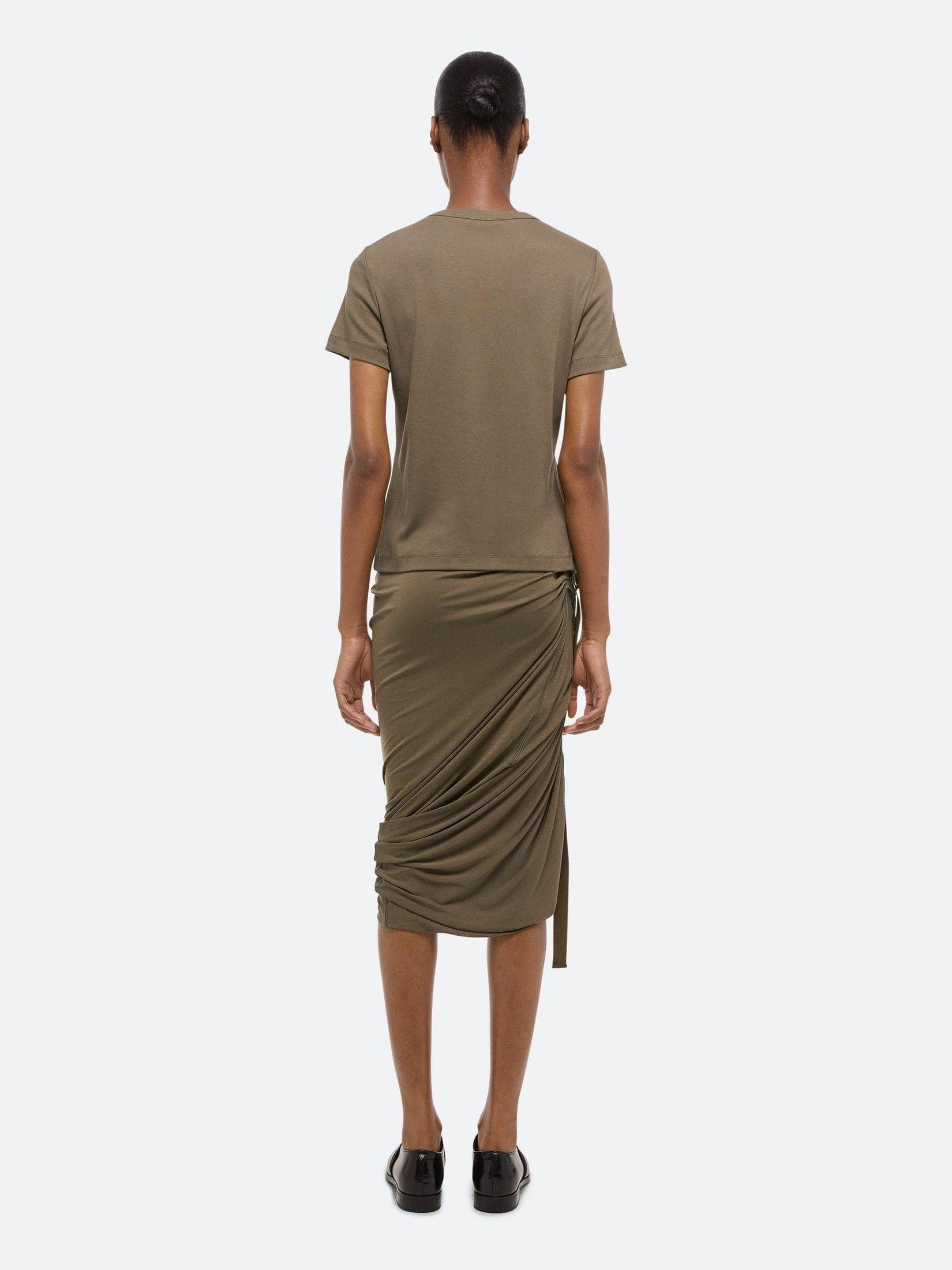 Slim logo tee