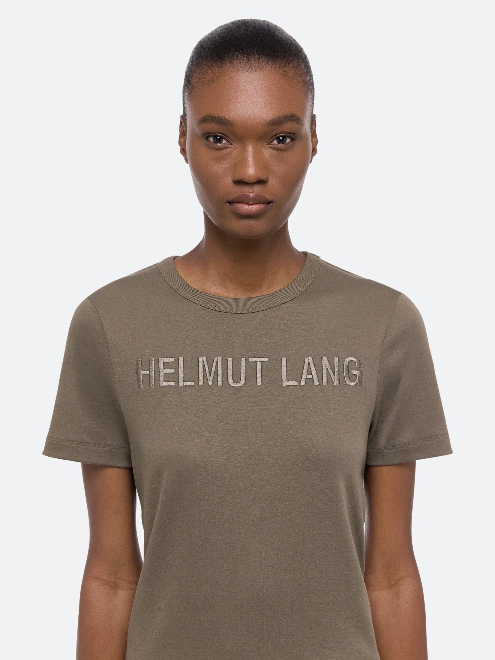 Slim logo tee