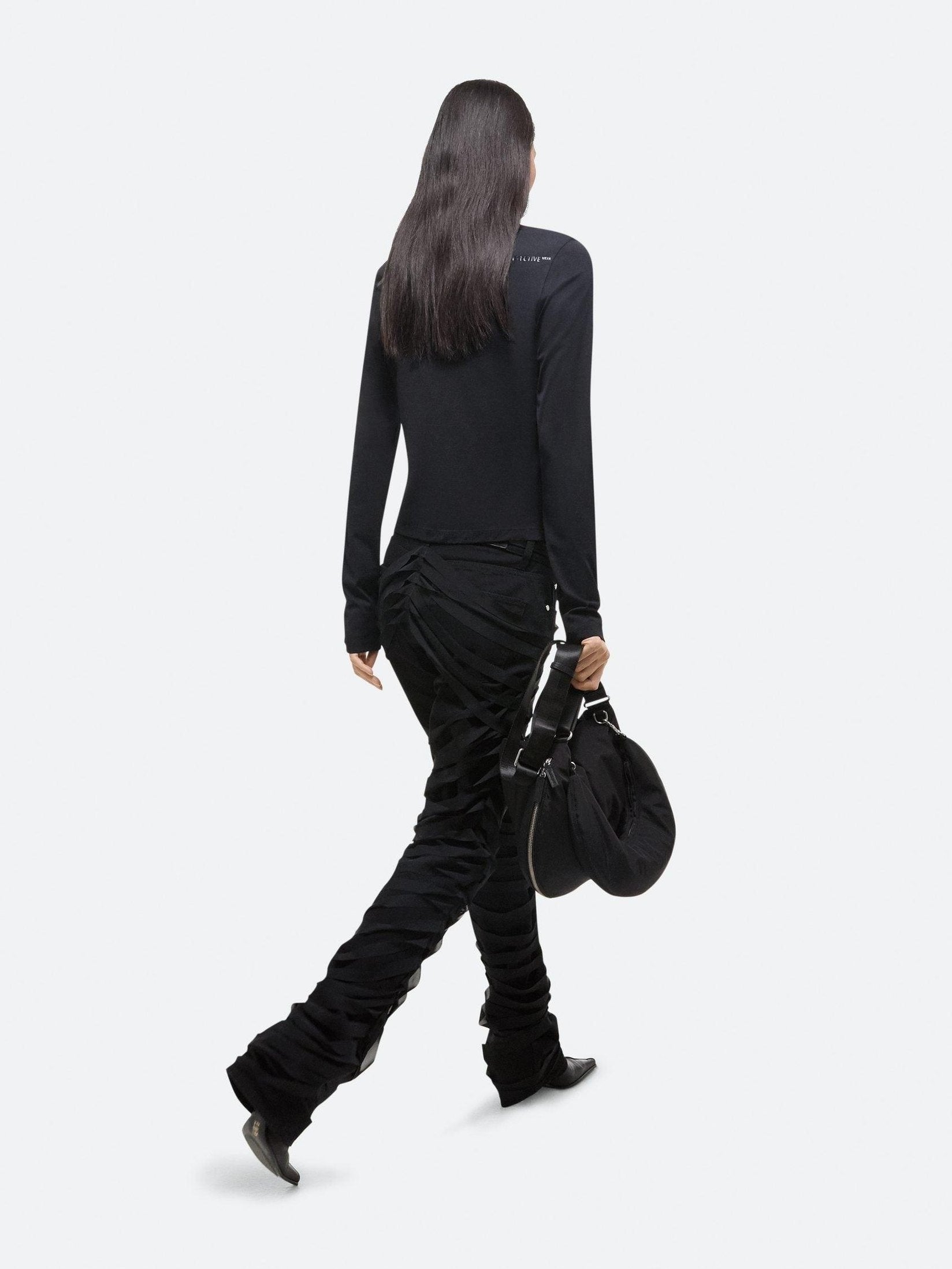 Long-sleeved slim logo tee