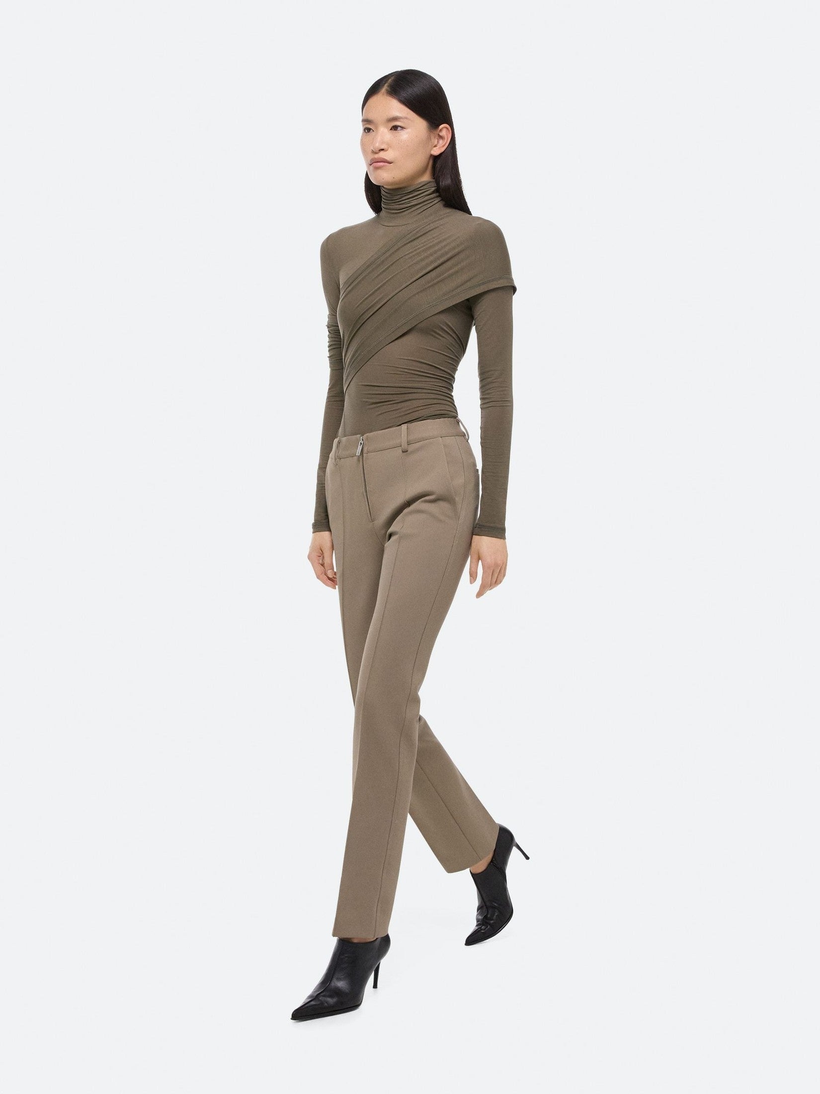 Slim zip pants