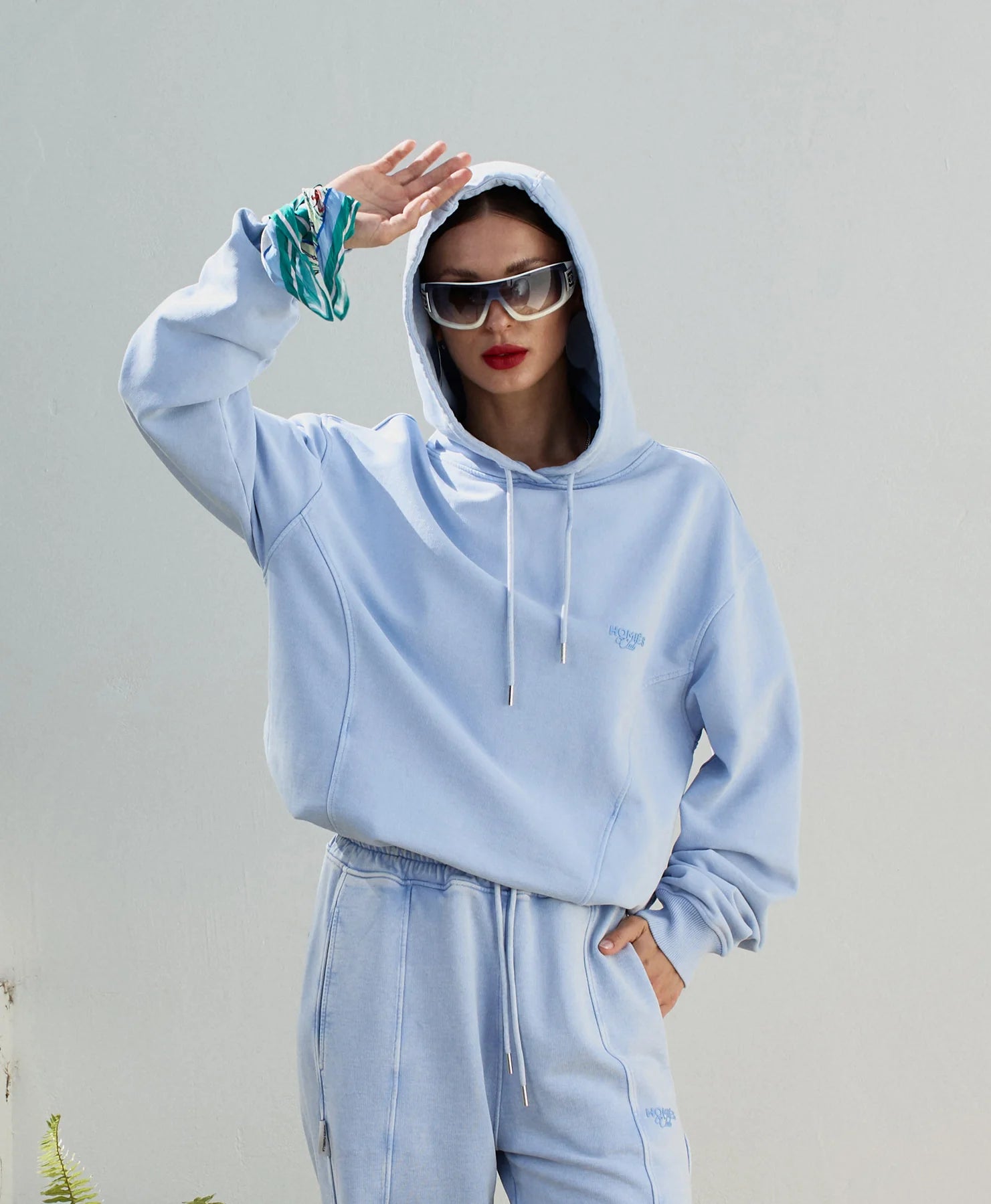 HOMIES CLUB HOODIE VINTAGE LIGHT BLUE