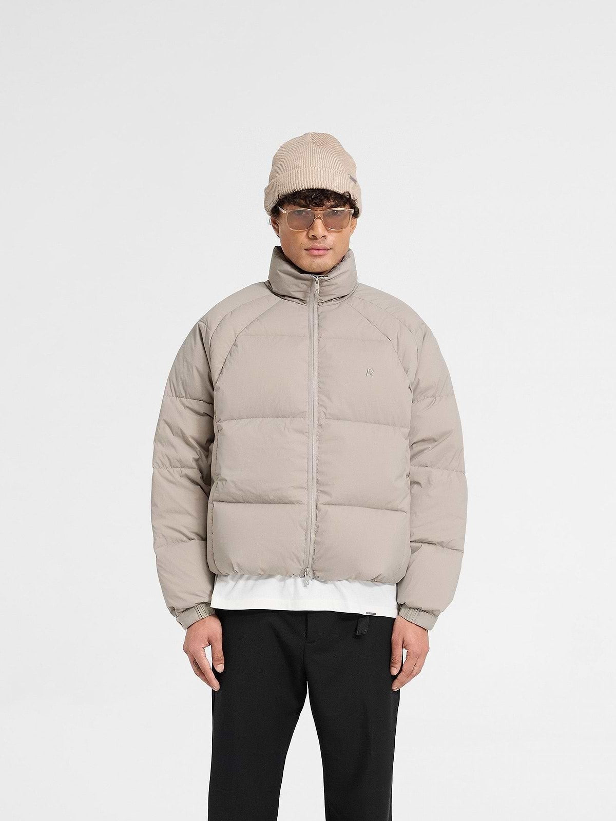 Funnel neck puffer
