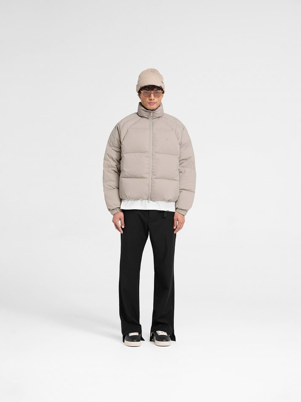 Funnel neck puffer