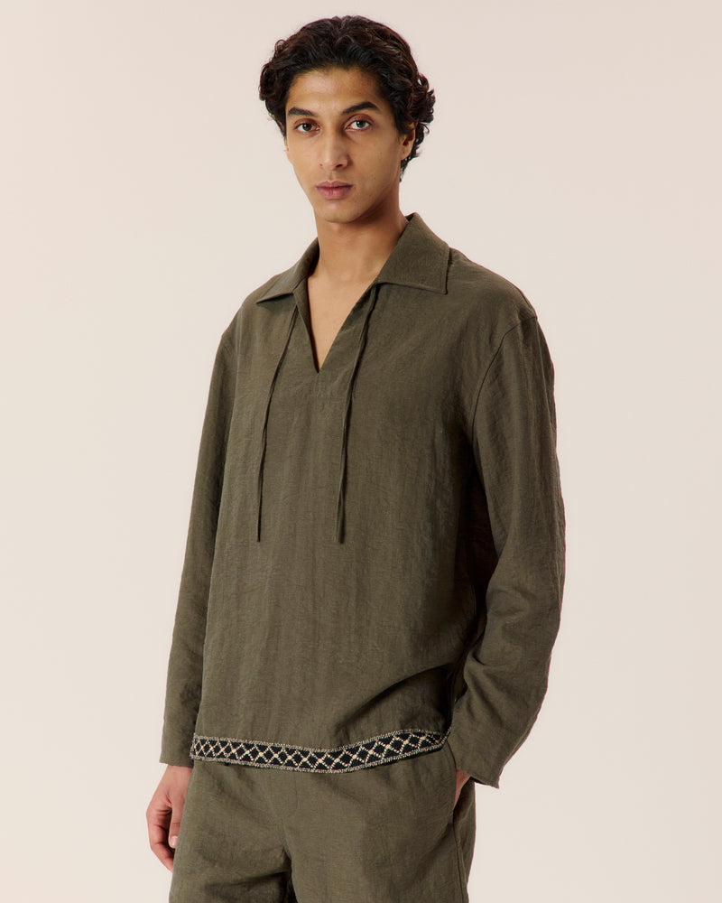 Resort front tie shirt