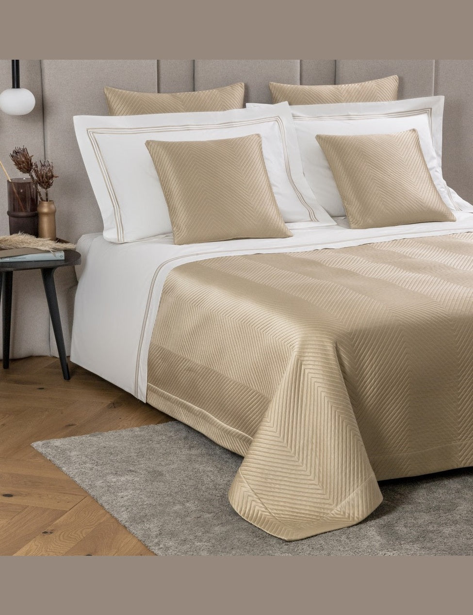 LUX.HERRINGBONE_3FR6575-2216_11_a46f27ec-0a41-4b0e-a060-efd80a1761c4.jpg