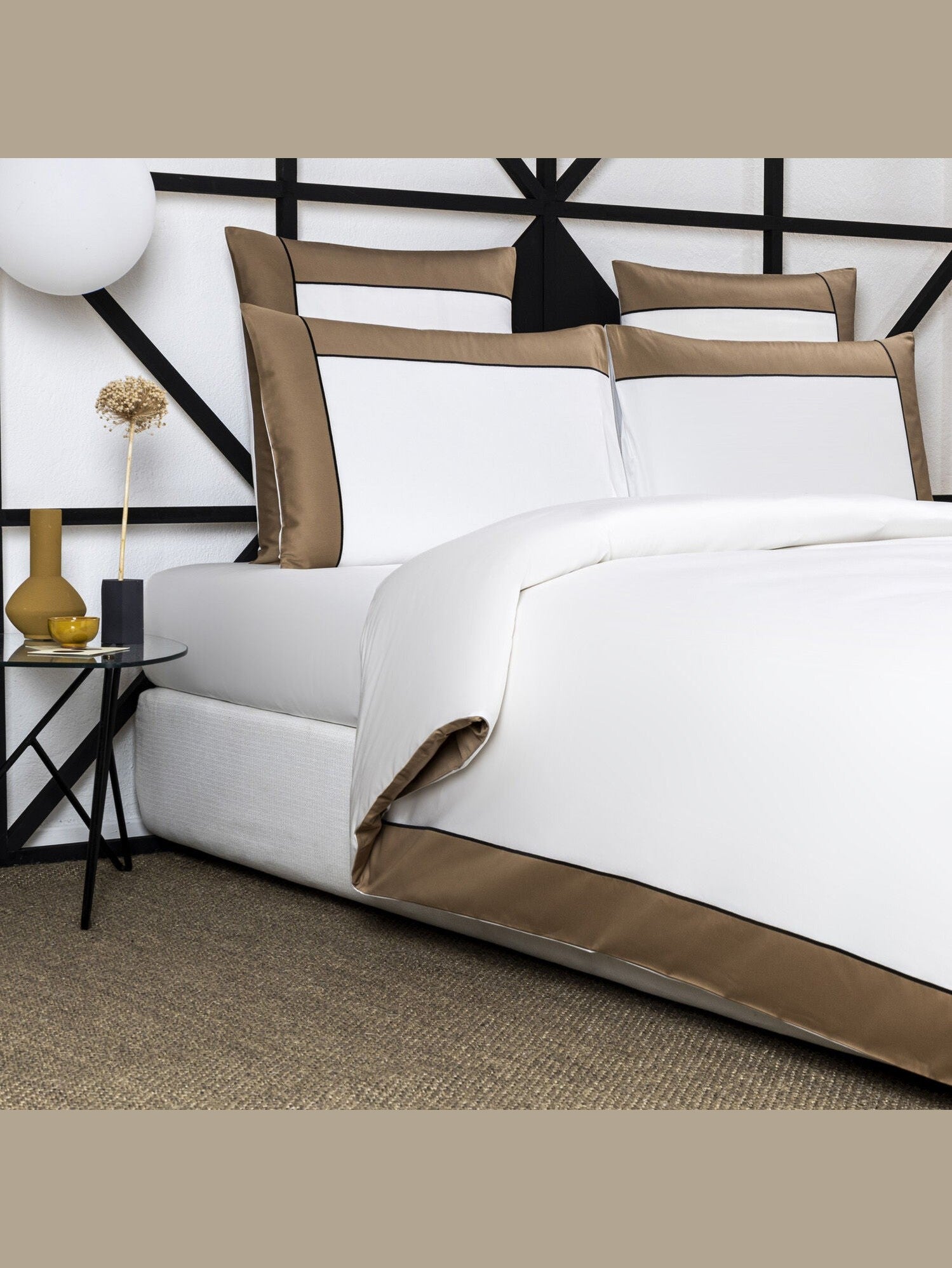 Linear duvet set