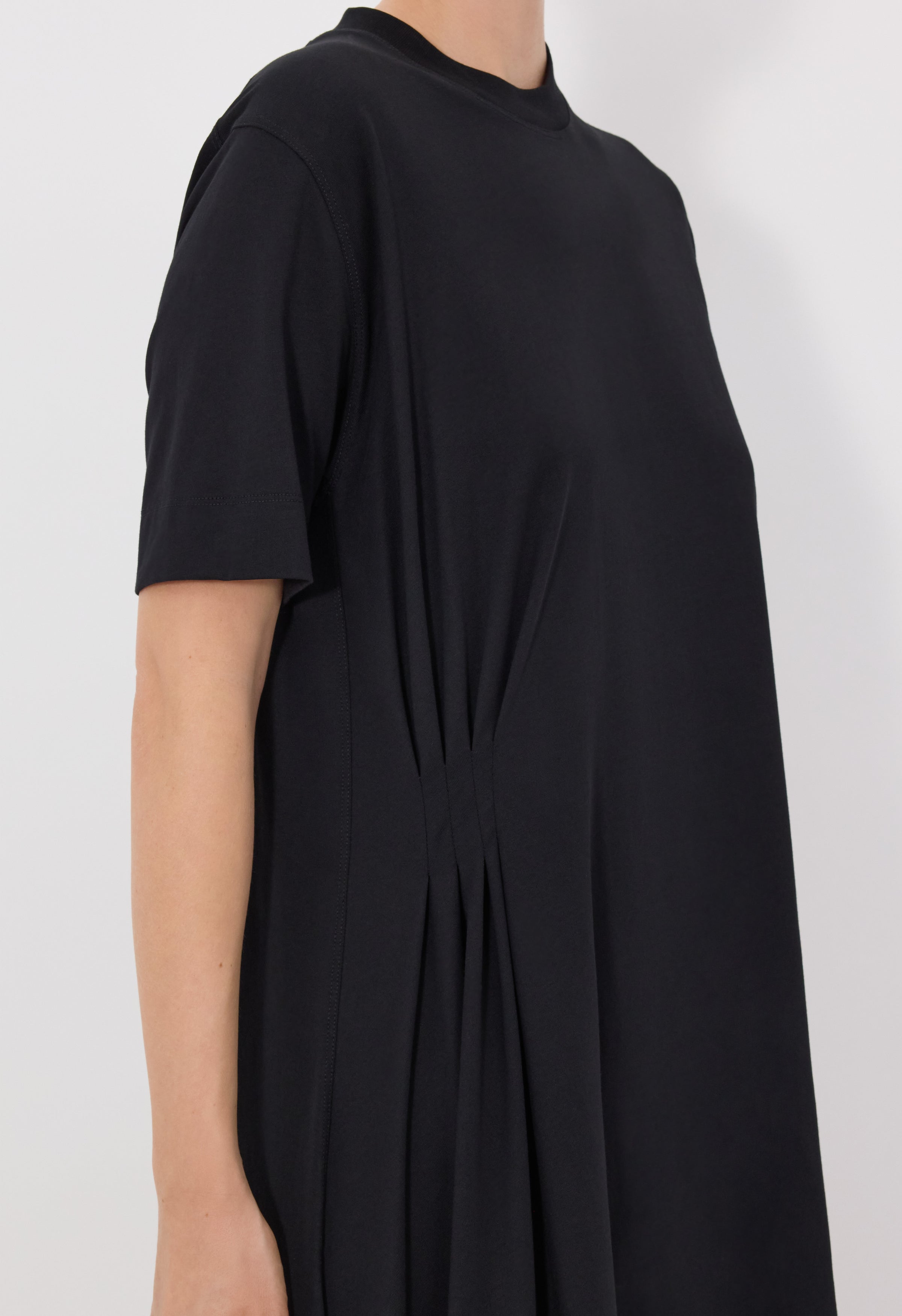 Igari asymmetric pleated dress