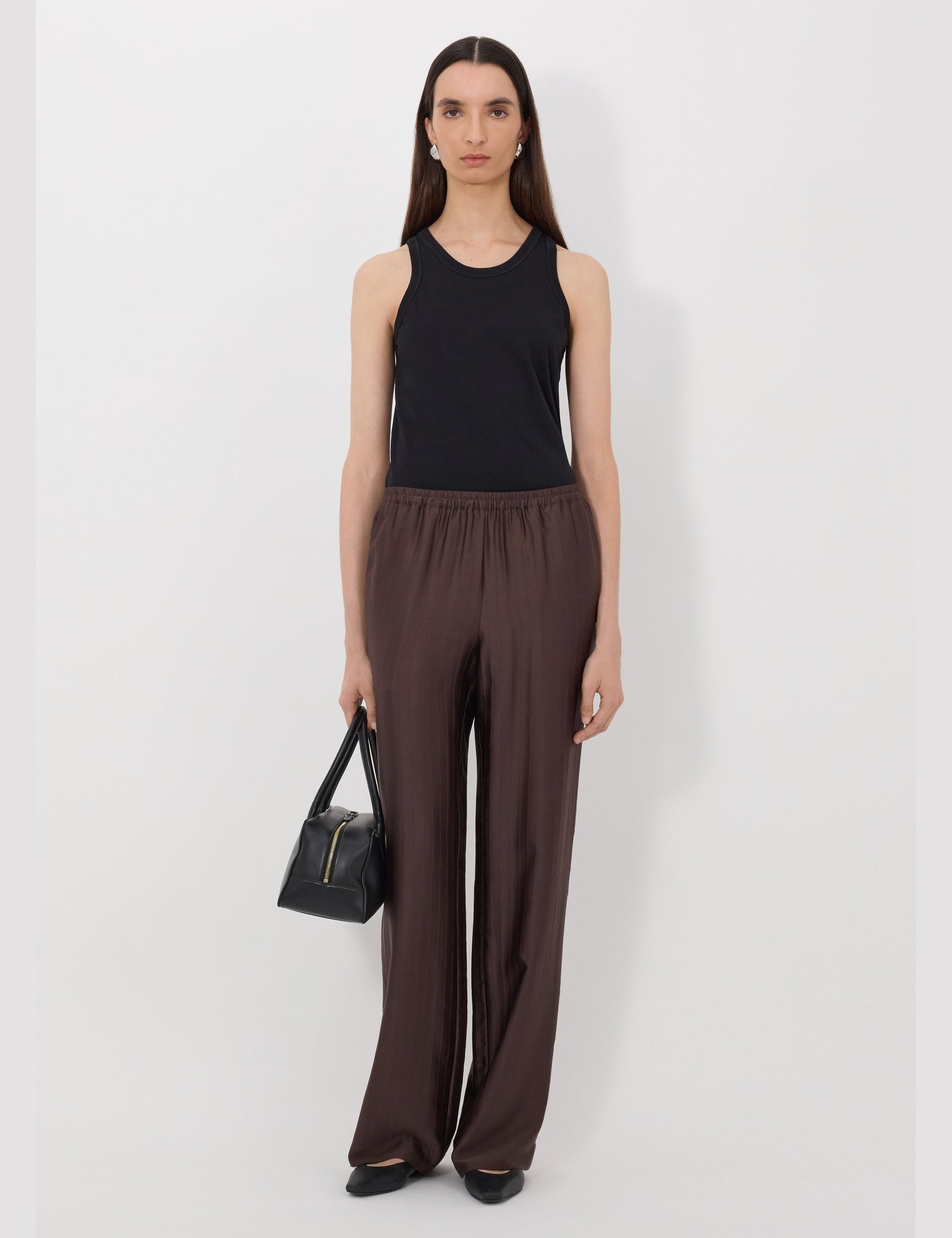 MASTER_KADALA_DARK_BROWN_XS_001_81d23ee196.jpg