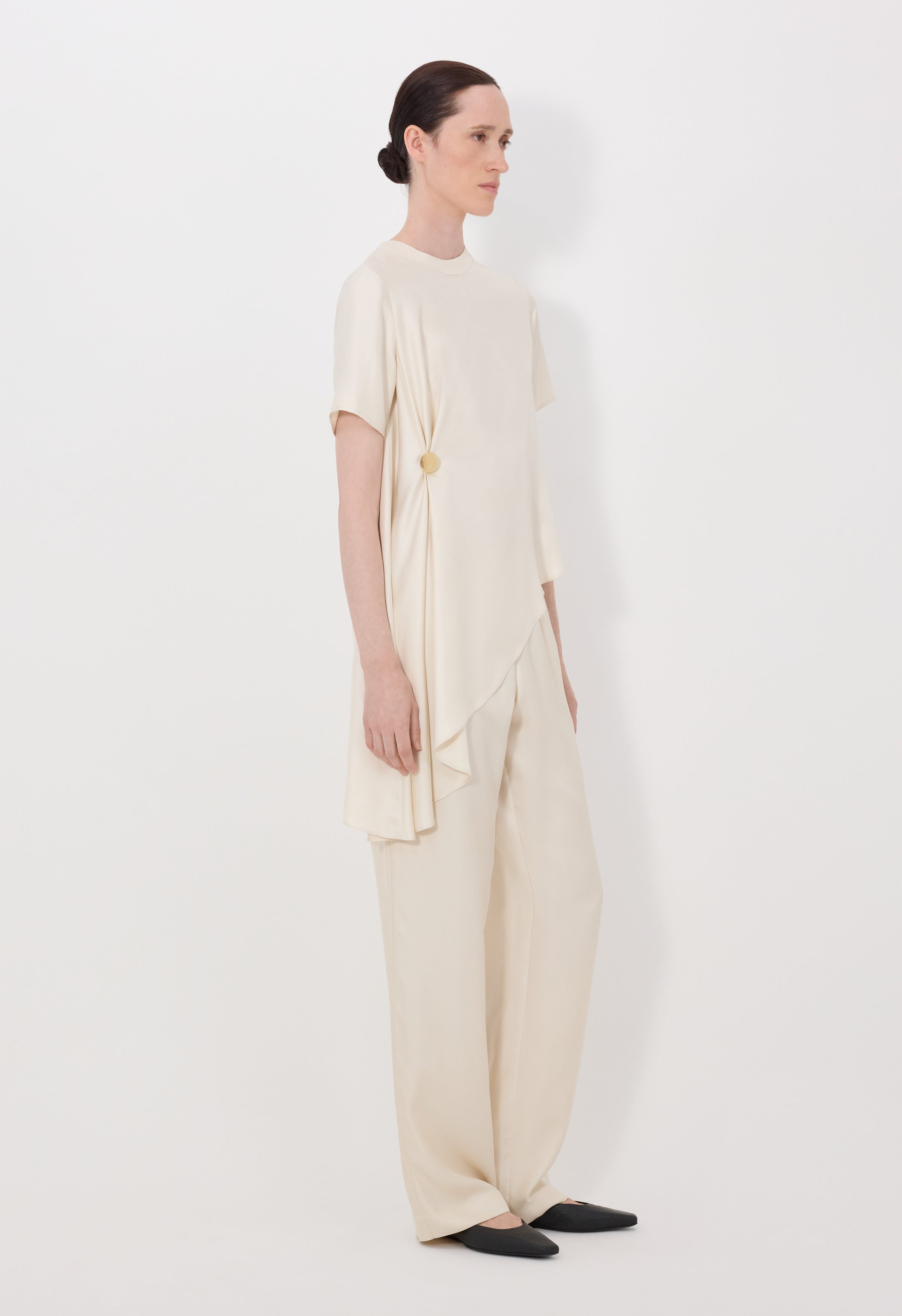 Madea draped asymmetric top