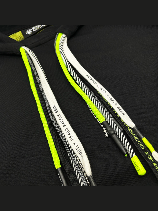Hoodie x woven hybrid