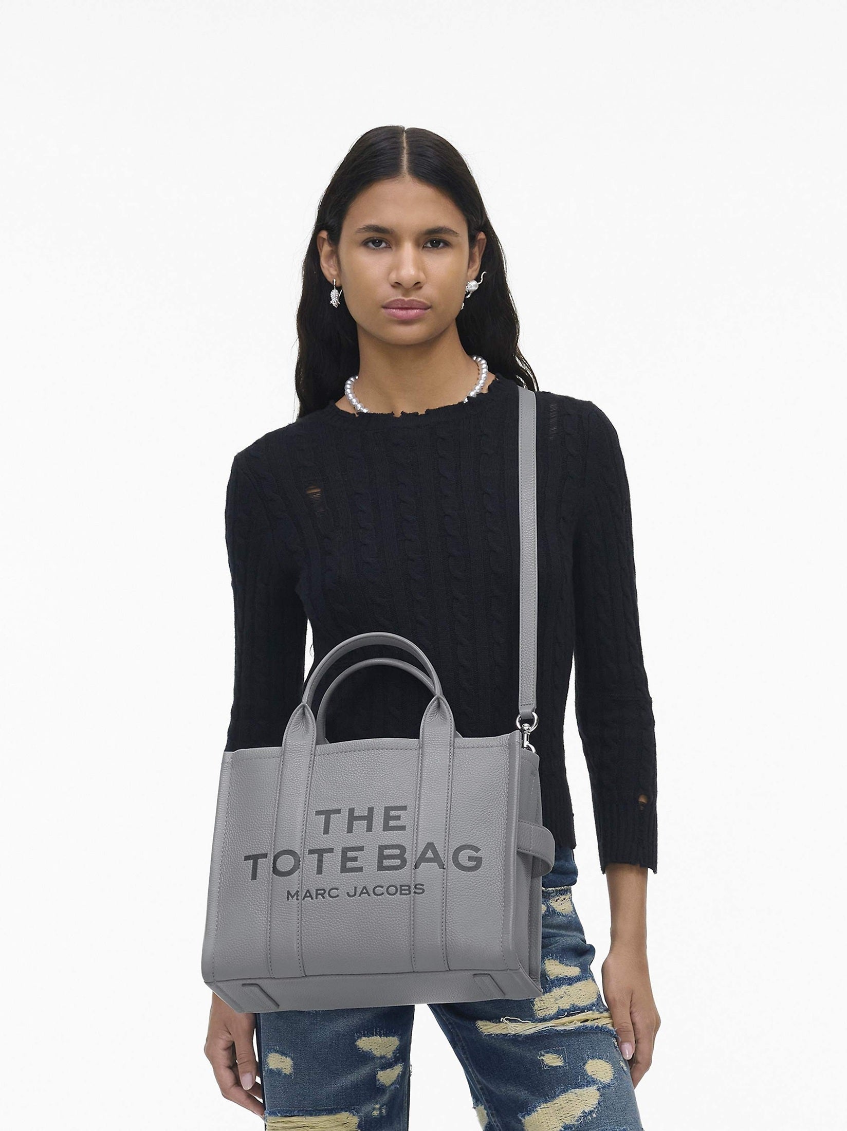 The leather medium tote bag
