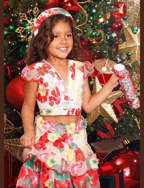 Marlo_Holiday_1055x1500_43_600x_a81e95a6-9ba7-47d7-a73e-1eeffea822df.jpg