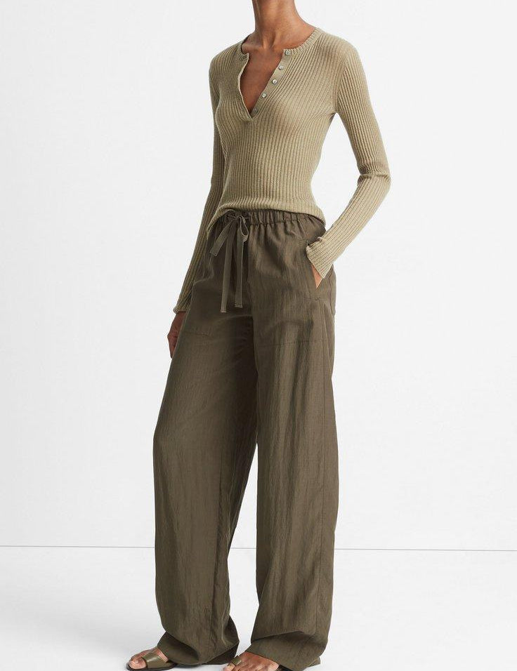 Mid-Rise-Utility-Drawstring-Pant-349EDN_5b2b72fd-ce37-4740-998d-ab90db6ab2e7.jpg