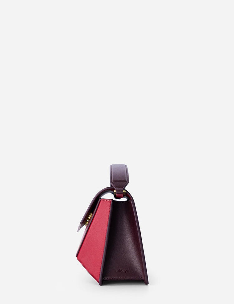 Naomi-Cranberry_04.jpg