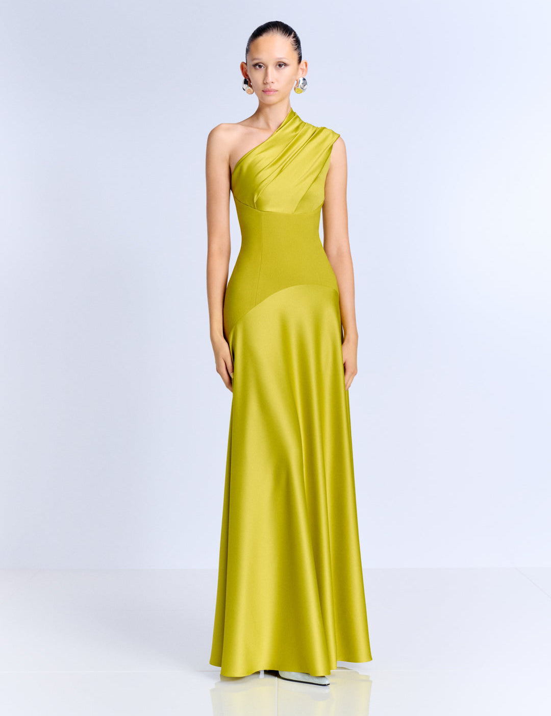 OS48013_GABRIELA_MAXI_DRESS_CHARTREUSE_3825_R1_1080x_c67c0bd1-062a-41b3-afeb-8d8dd7710df9.jpg
