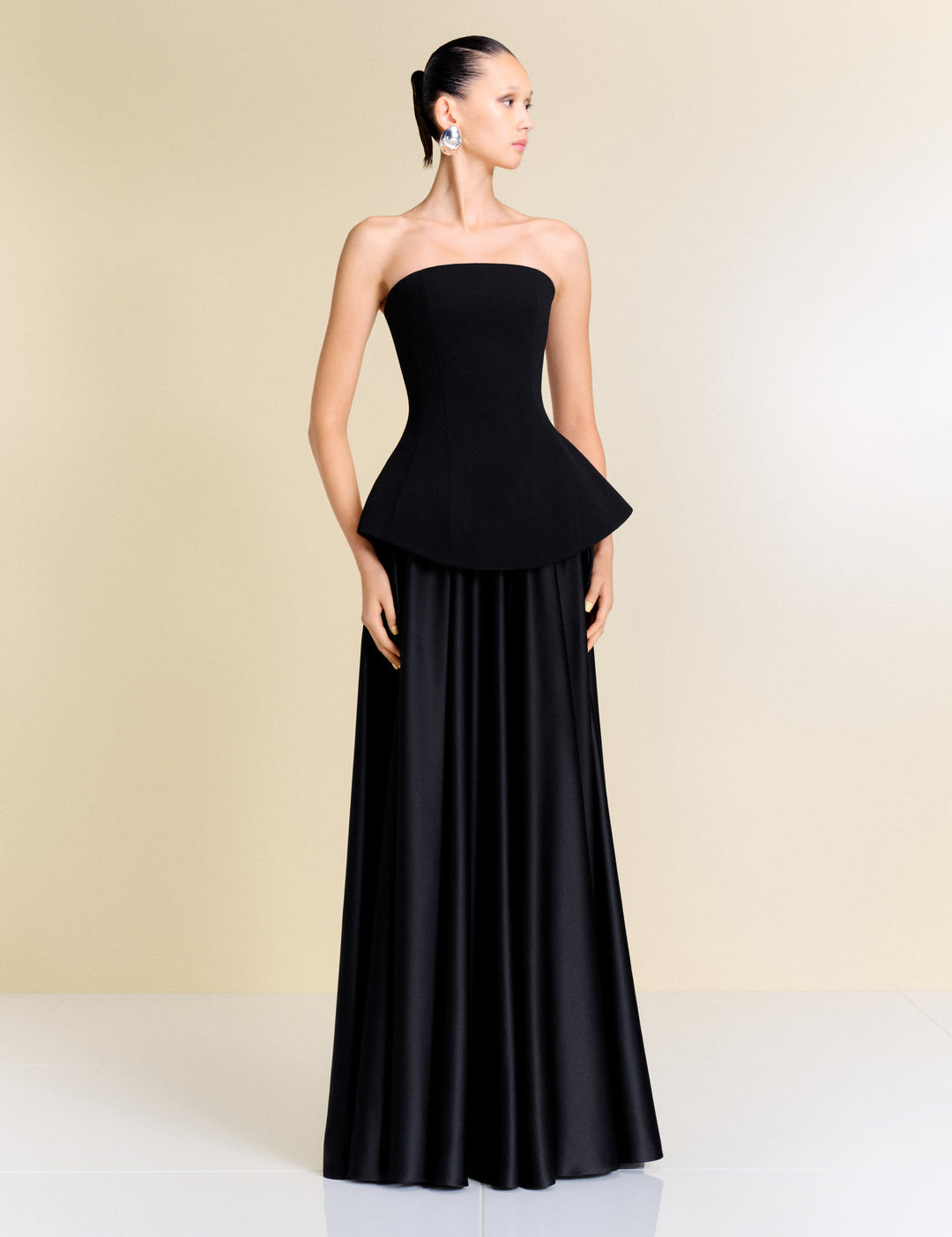 OS48018_ORIANA_MAXI_DRESS_BLACK_2977_R1_1080x_5b14ebb0-19a5-4582-b3f5-827cd3764d1a.jpg