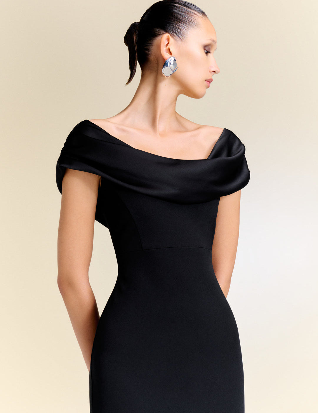 OS48023_ADELE_MAXI_DRESS_BLACK_0832_R1_1080x_0e18f3bd-4b44-417e-91f9-2463b43705ce.jpg