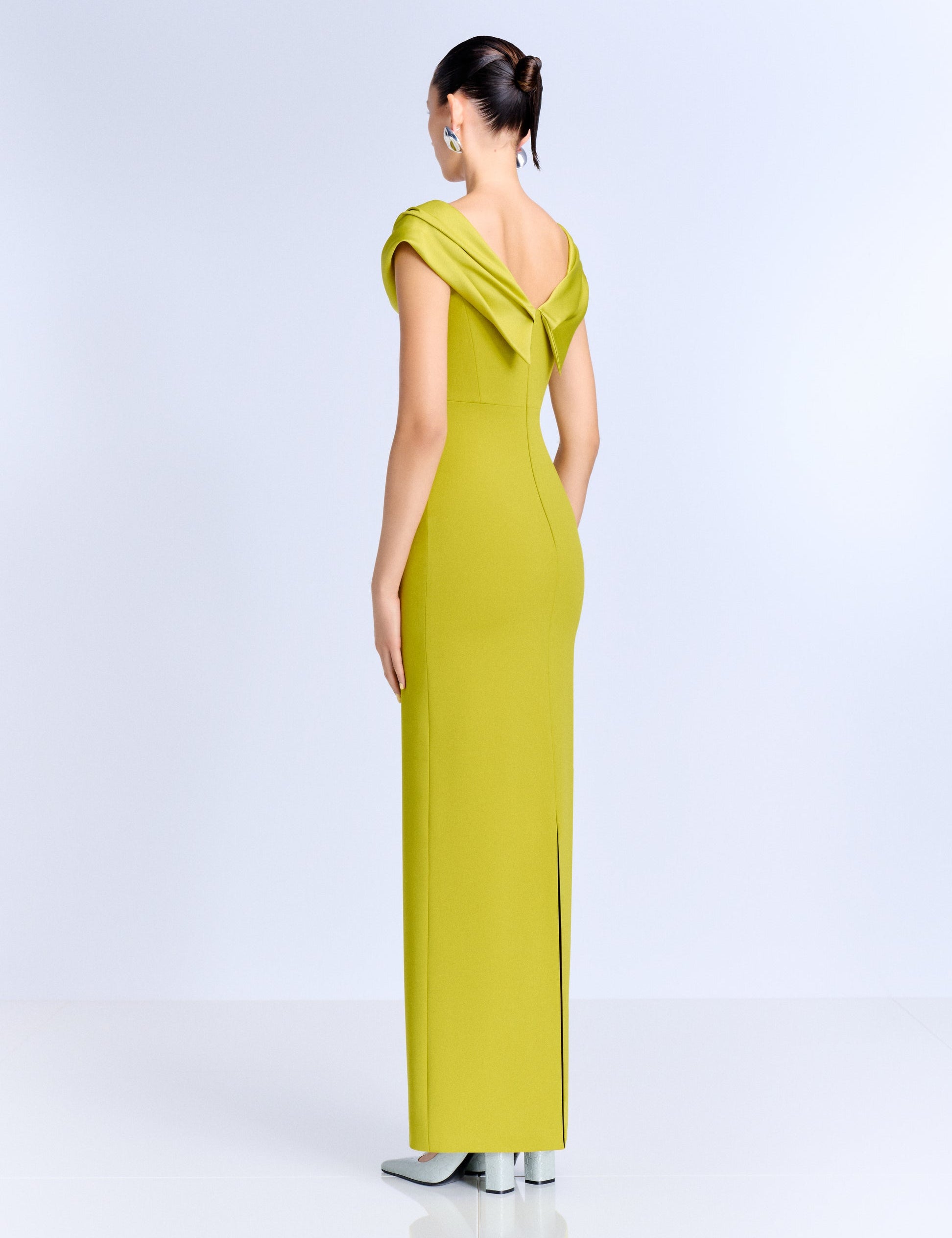 OS48023_ADELE_MAXI_DRESS_CHARTREUSE_3954_R1_1944x_c7209e44-fdd8-430e-b3ae-bc5c6791a9d9.jpg