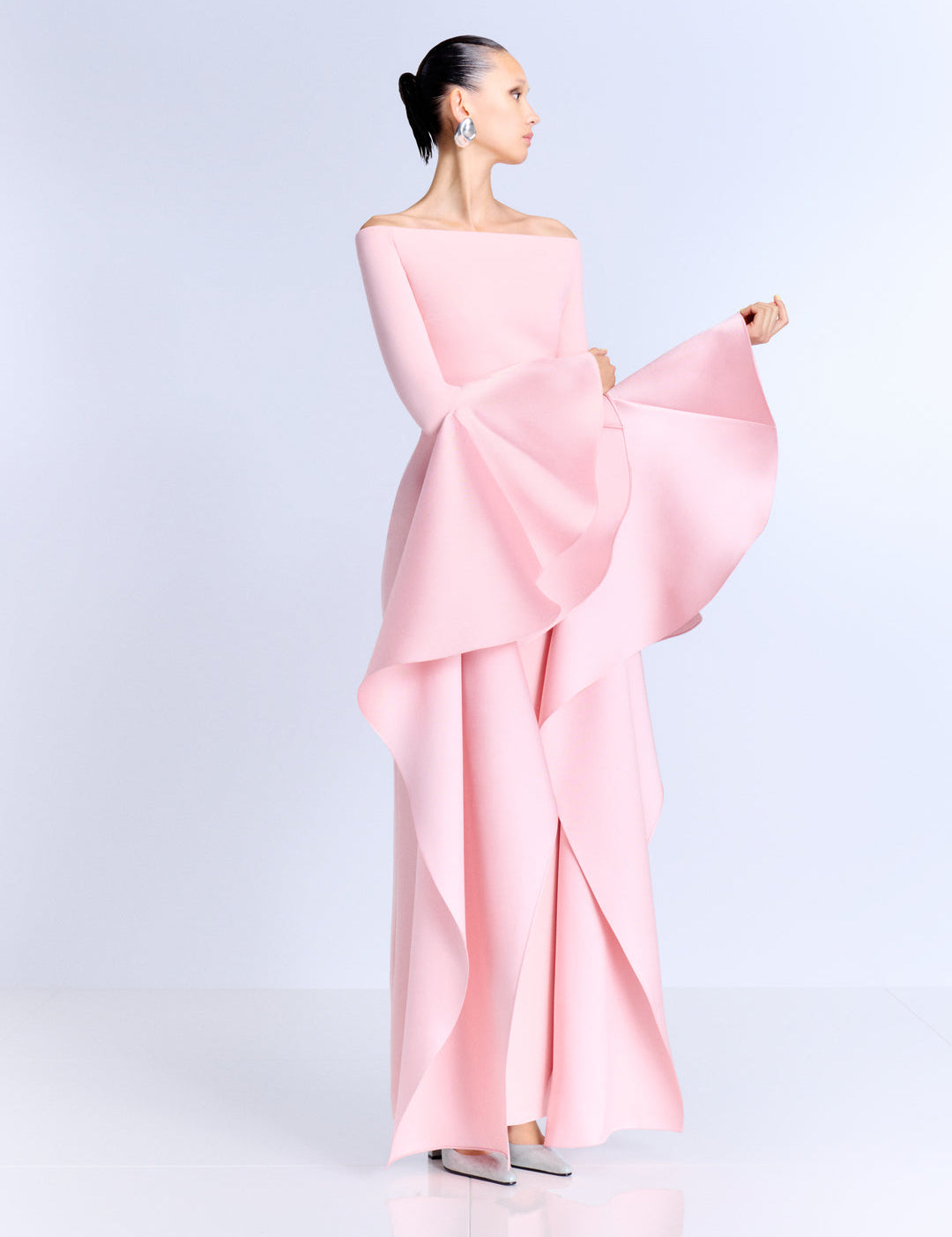 OS48025_ASTRIA_MAXI_DRESS_PALE_PINK_3651_R1_1080x_a07b4687-0cc2-46d6-82d2-2f73c459ea18.jpg