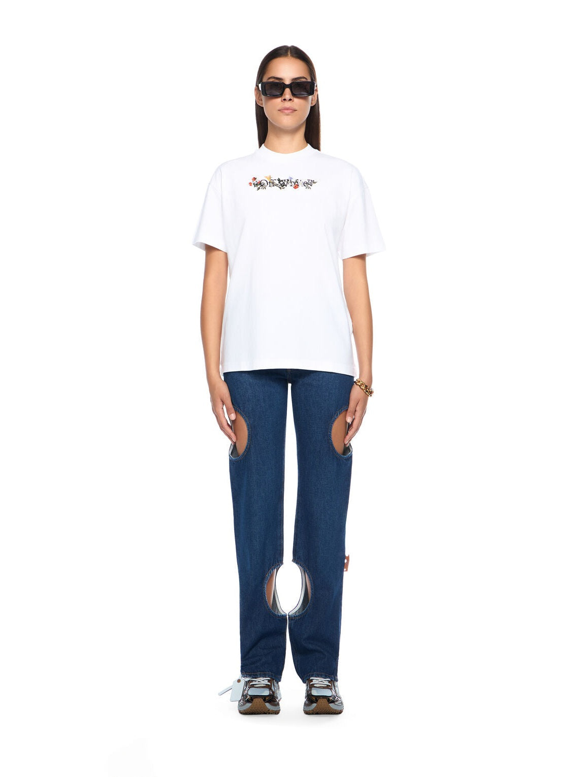 Bookish flowers logo tee