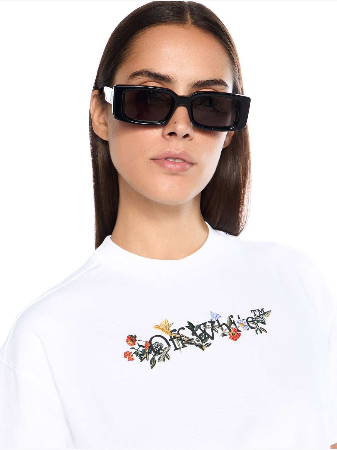Bookish flowers logo tee