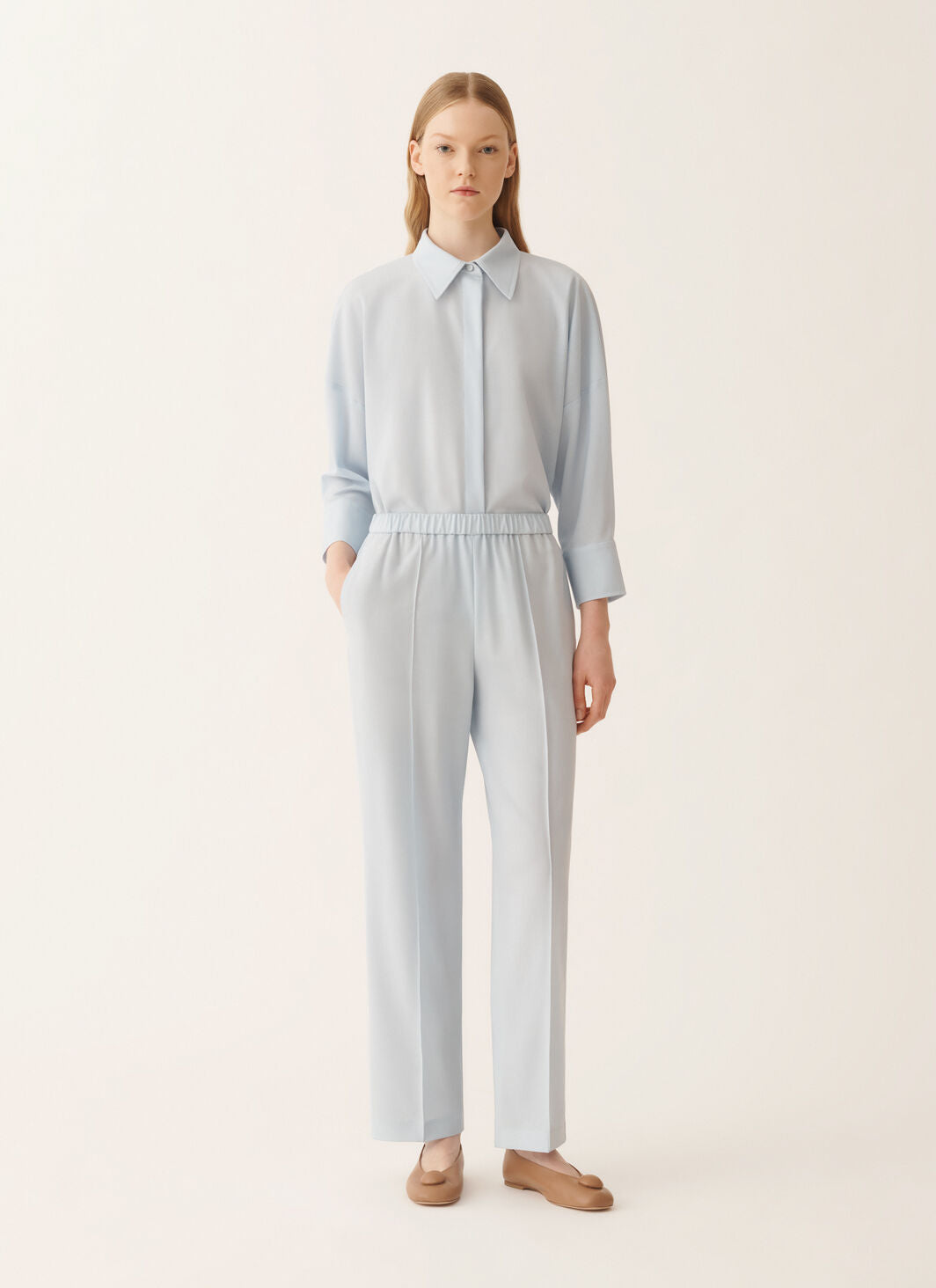 Gubbio jogging pants in lightweight bi-stretch wool