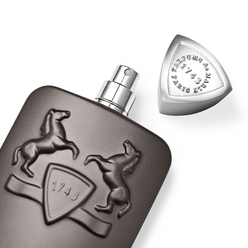 PEGASUS-EXCLUSIF-PERFUME-125-1x1-PACK2_532ec2b2-1fd0-429f-a97a-75c00c7d8e89.png