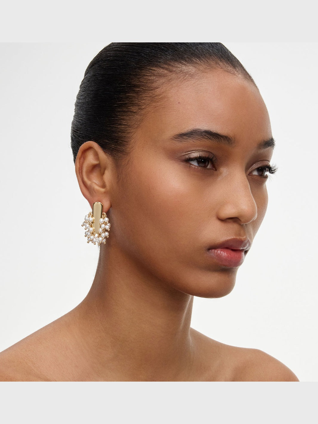 Gold pearl cluster earrings