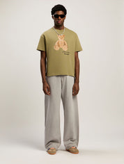 BEAR IN MIND REG TEE ARMY GREEN BROWN