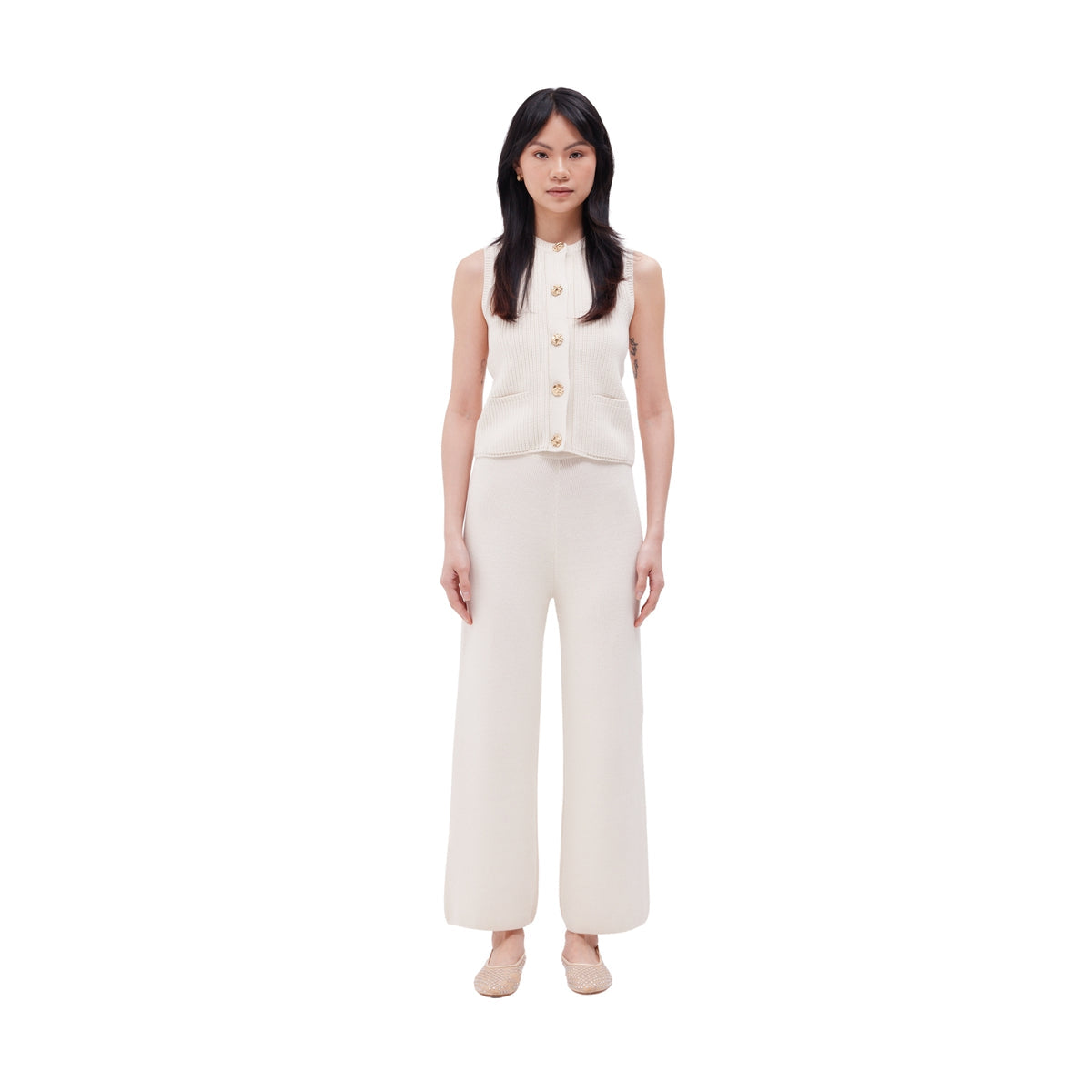 The button-down gilet in meringue