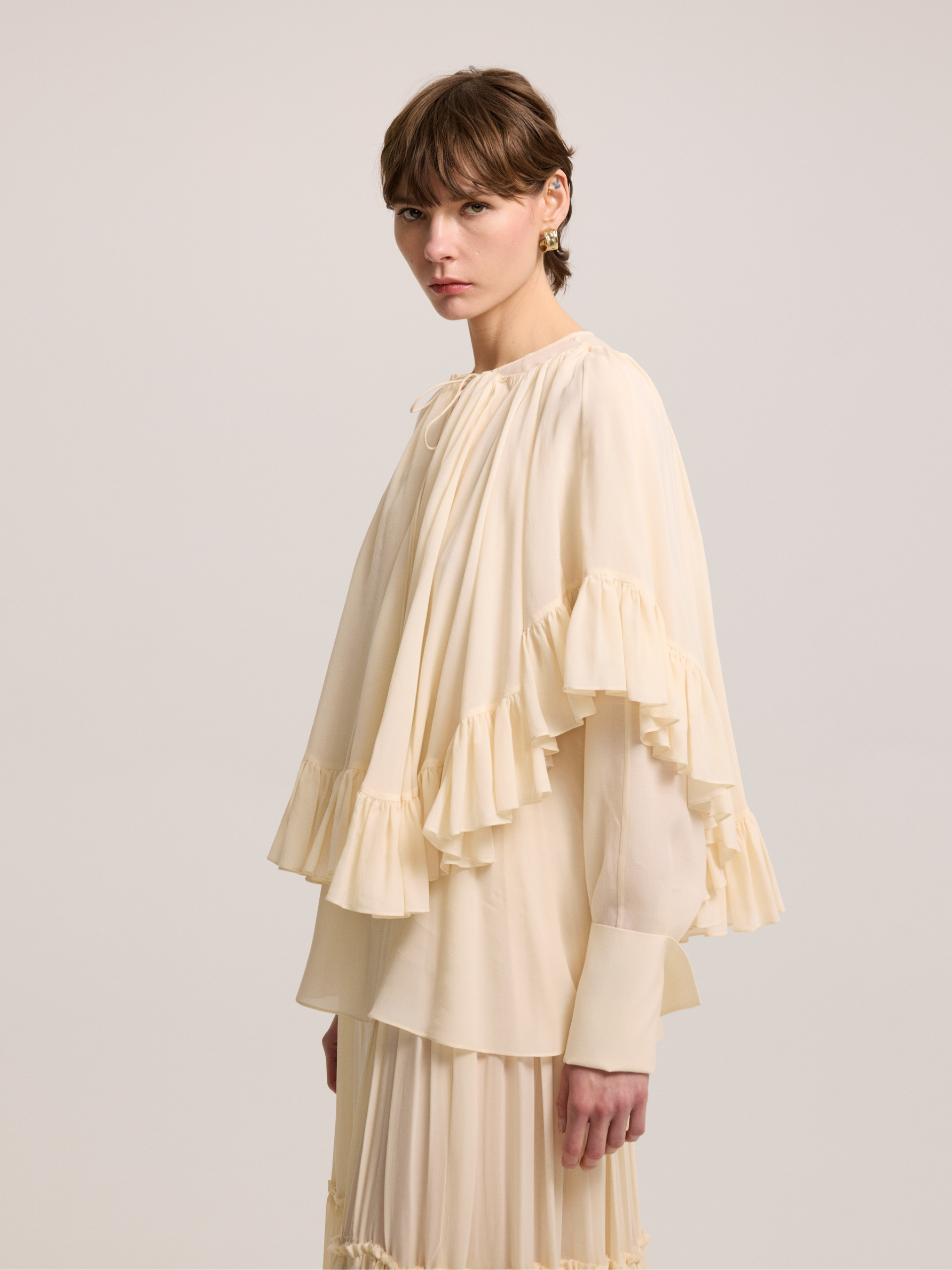 TULLE LIGHT BEIGE RUFFLE BLOUSE