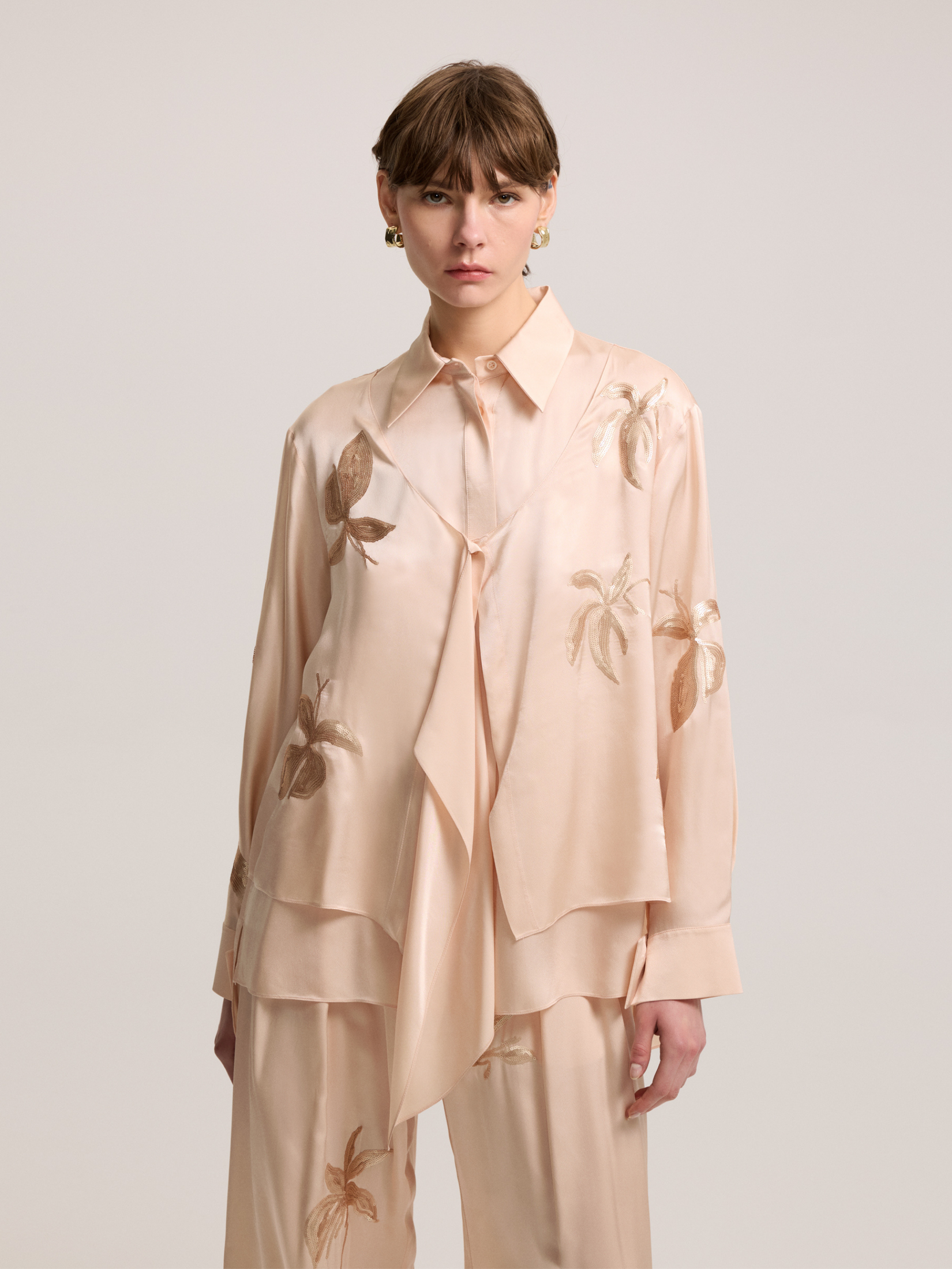 Sequined powder blouse