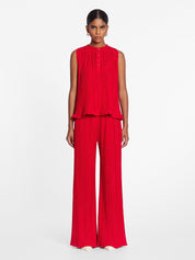 Sleevless pleated top