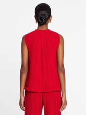 Sleevless pleated top