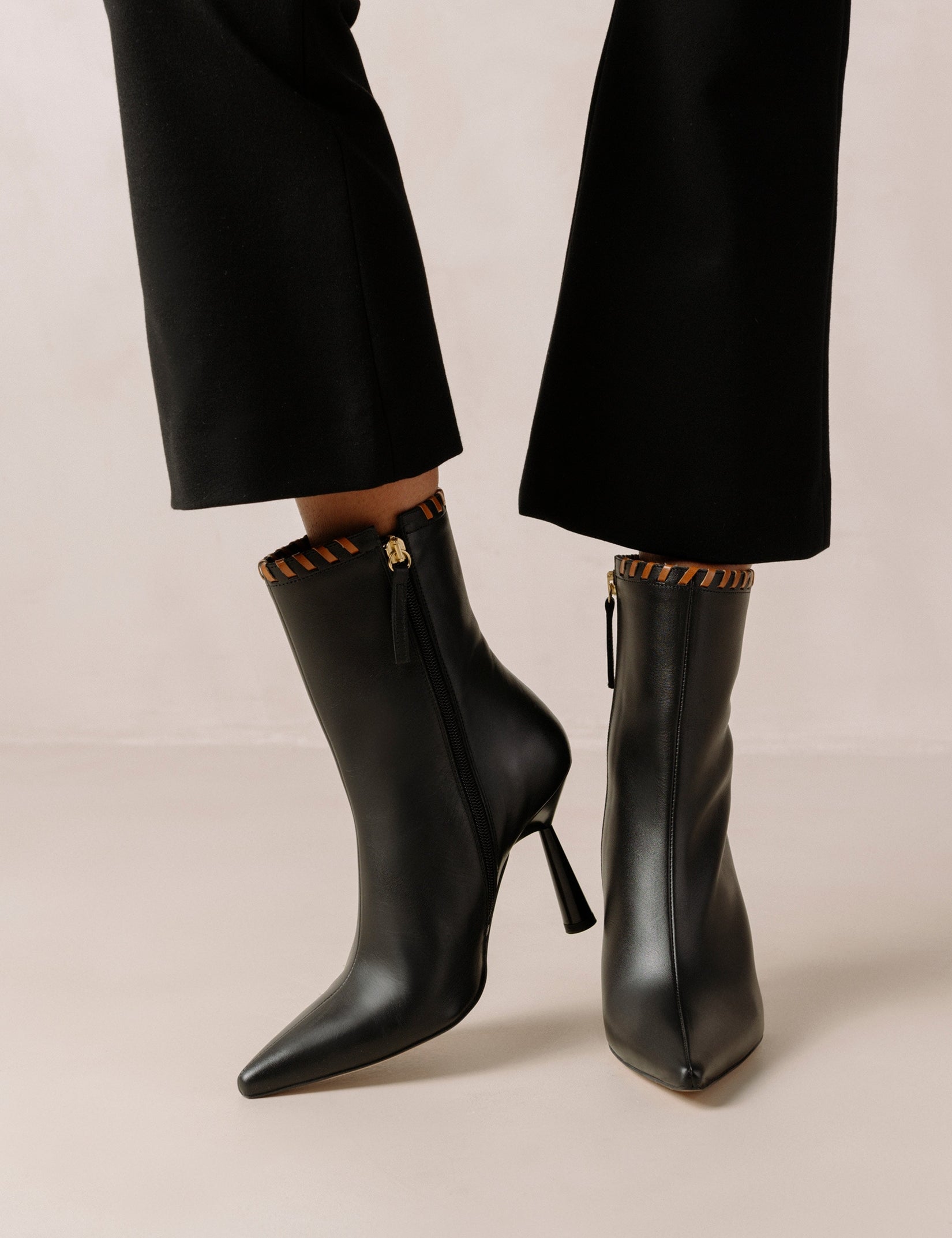S00442-25-BLACK_4.jpg