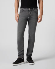 Basic straight cut jeans