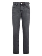 Basic straight cut jeans