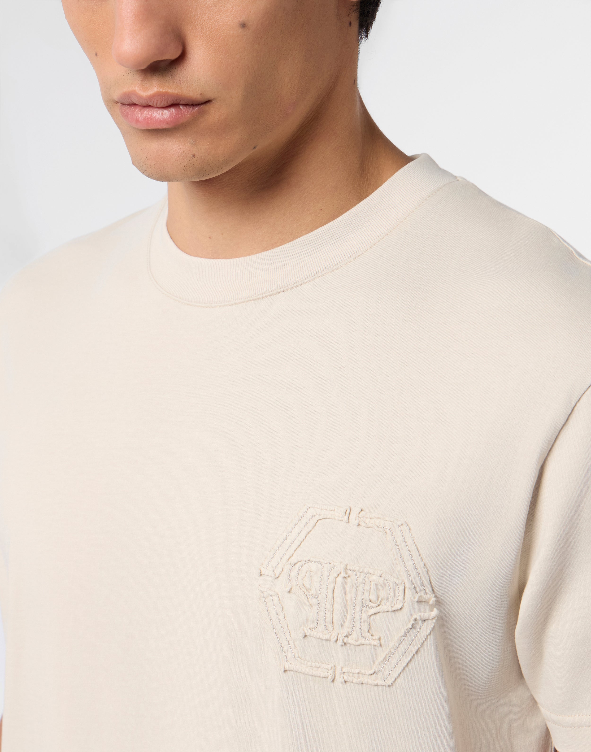 Round neck t-shirt raw edge monogram