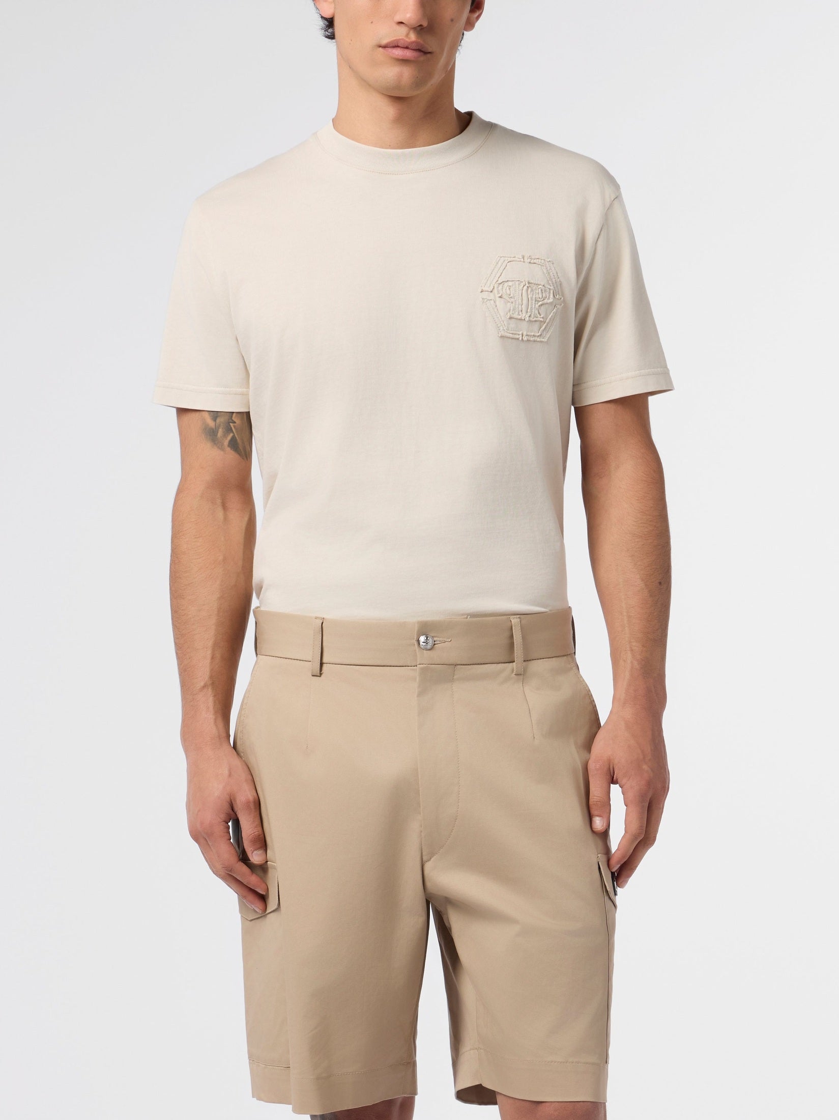 Round neck t-shirt raw edge monogram