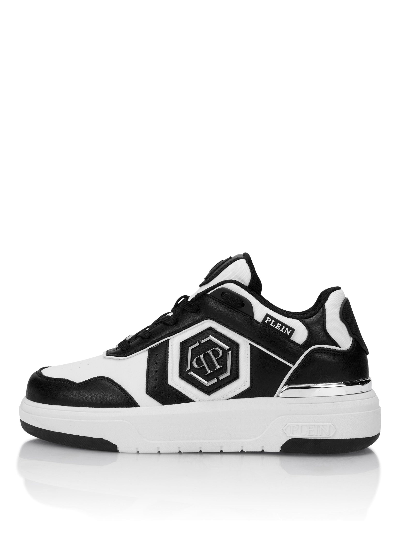 Low-top sneakers sk8r