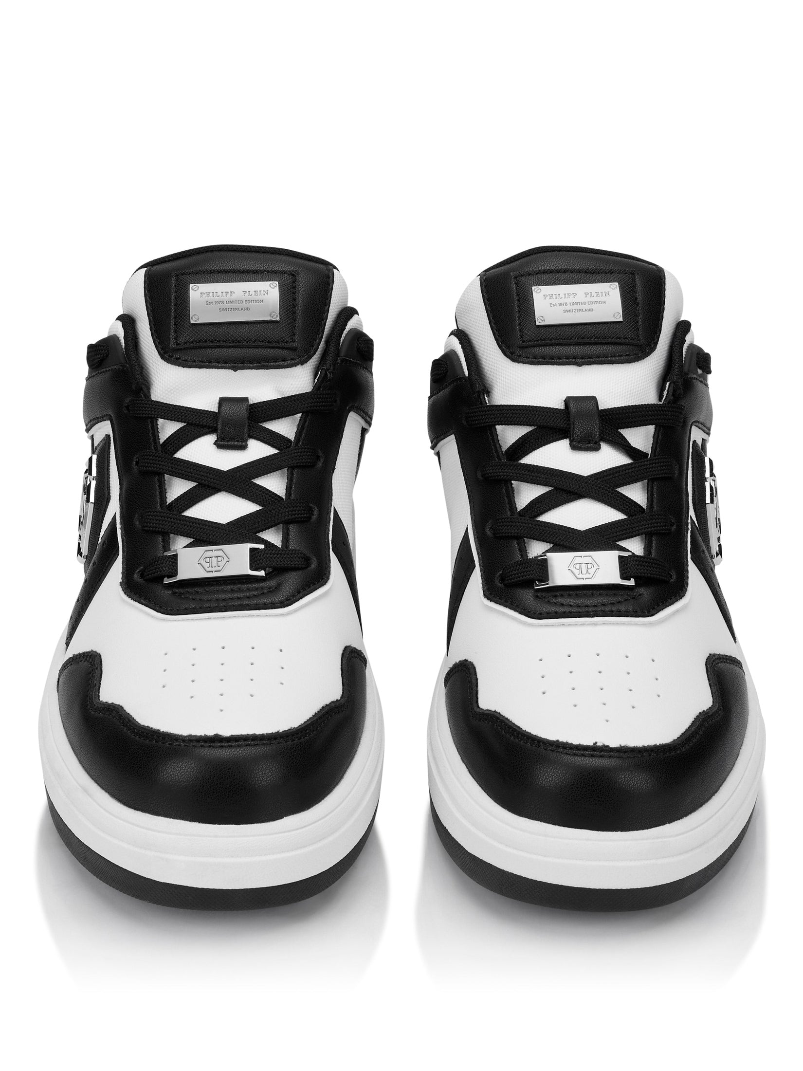 Low-top sneakers sk8r