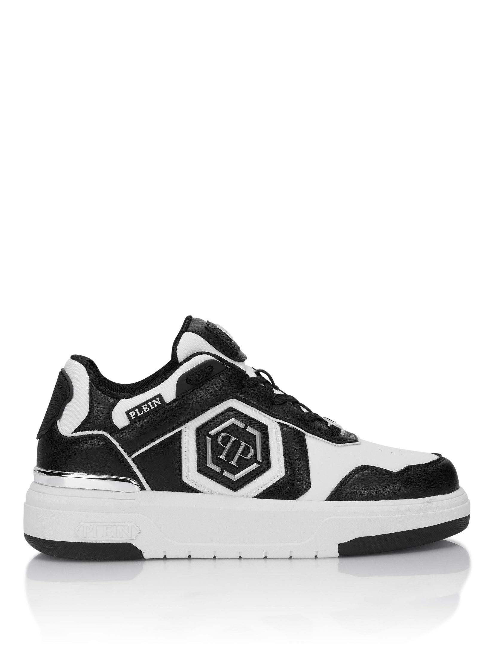 Low-top sneakers sk8r