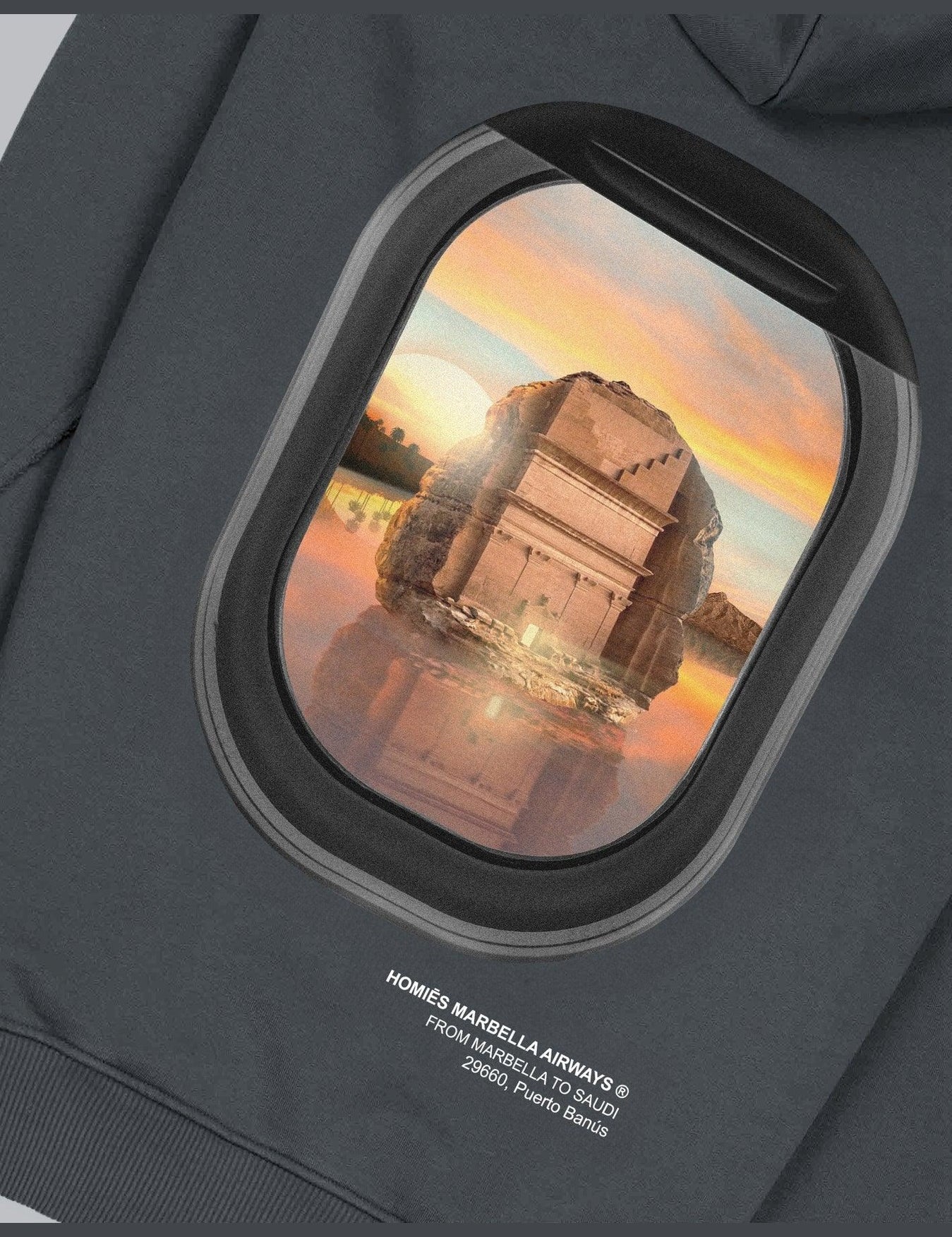 SAUDIVIDEOGAMEHOODIEVINTAGEGREY_CLOSEUP_1481x1800_f0533e4a-cbf4-41db-9778-a3e8eda741a7.jpg