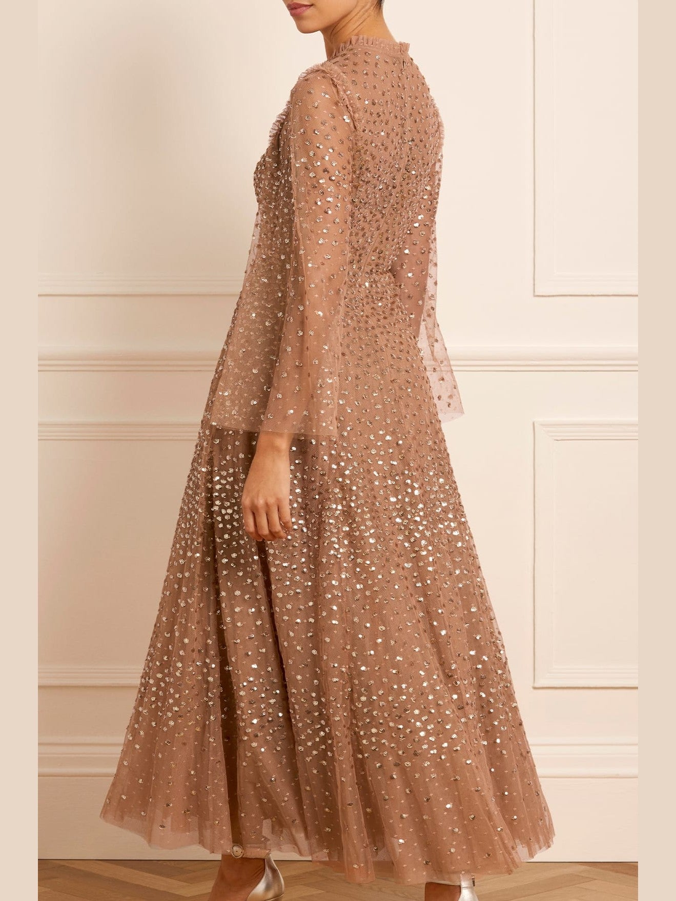 Scatter dot round neck ankle gown