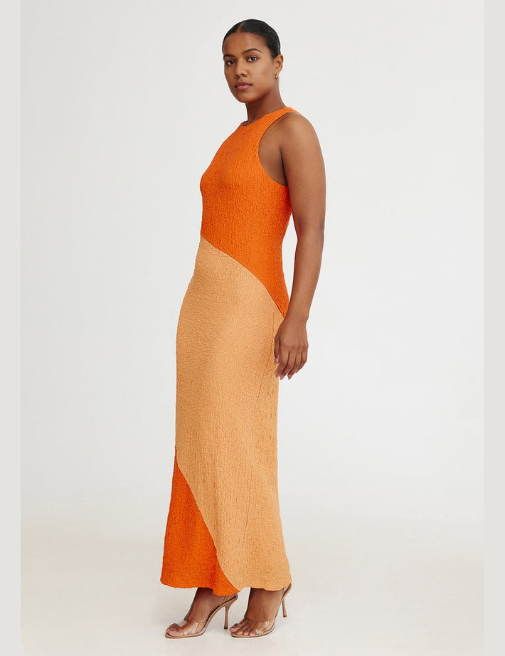 SD231081D-ZAYDA-DRESS-ORANGE-TANGELO-2_700x_6dd12abd-2b1b-44a6-9da4-fbc6c922551c.jpg
