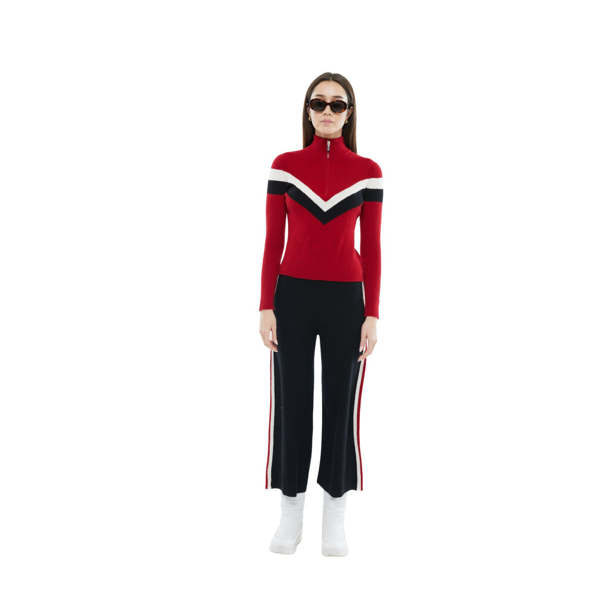 THE SIDE STRIPE STRAIGHT LEG PANTS IN BLACK