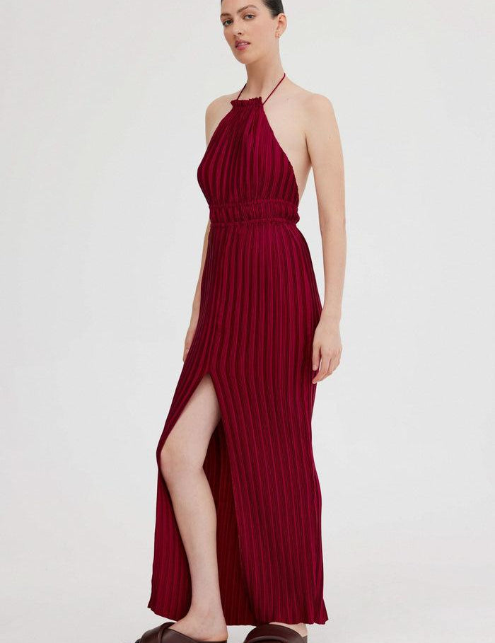 SS231093D-ELLA-MAXI-DRESS-RASPBERRY-2jpg_700x_a49206fb-41f0-4616-9eae-efe34d898007.jpg