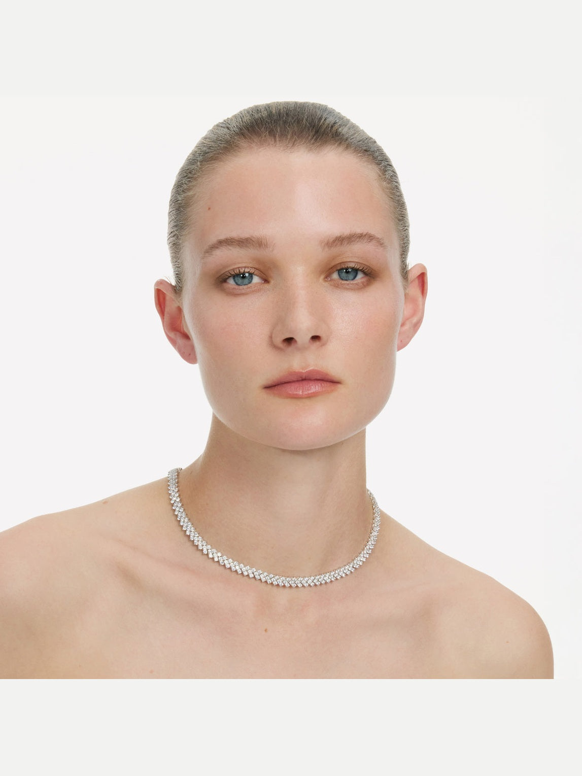 Silver crystal necklace