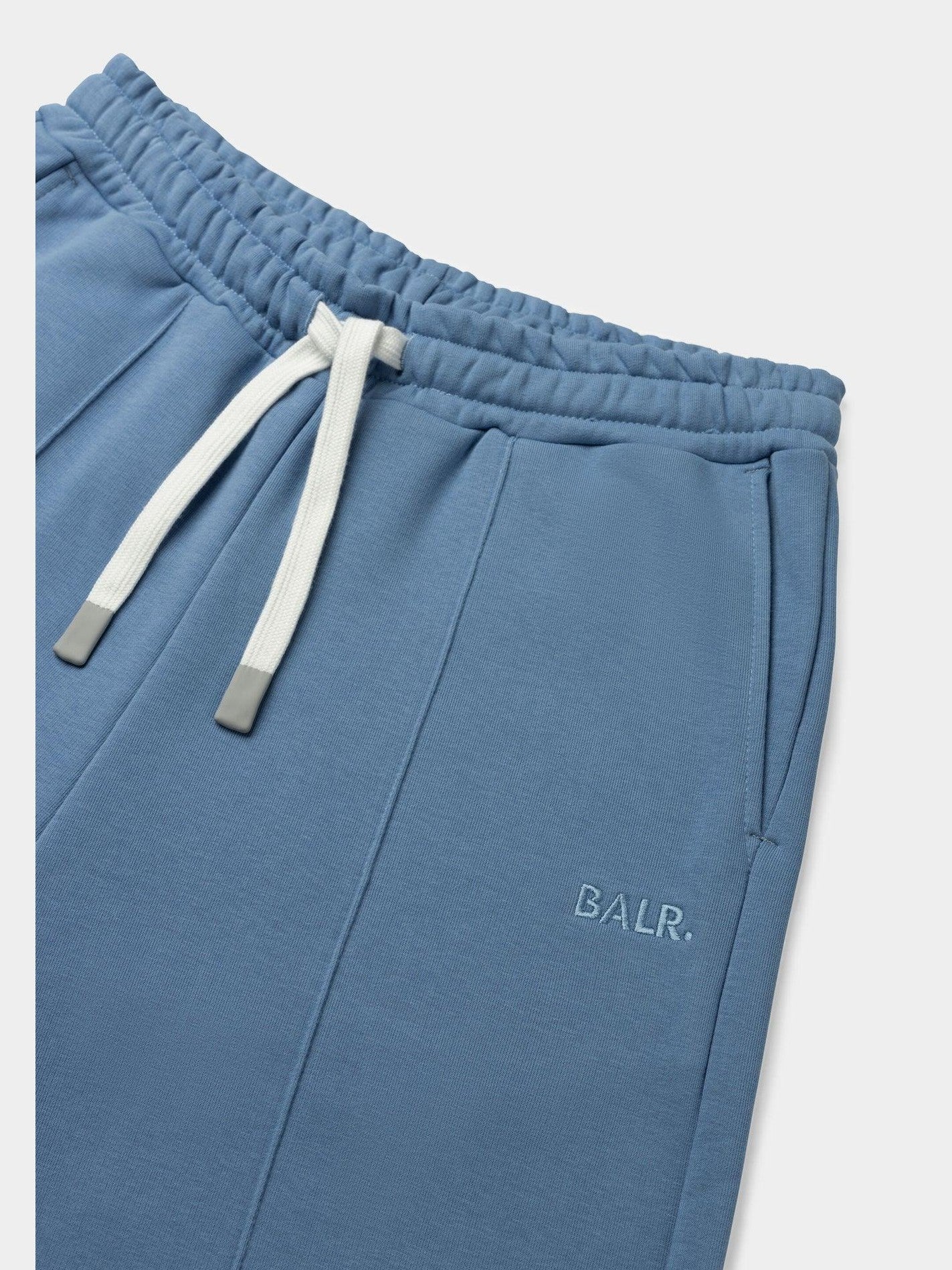 The wall box fit shorts coronet blue