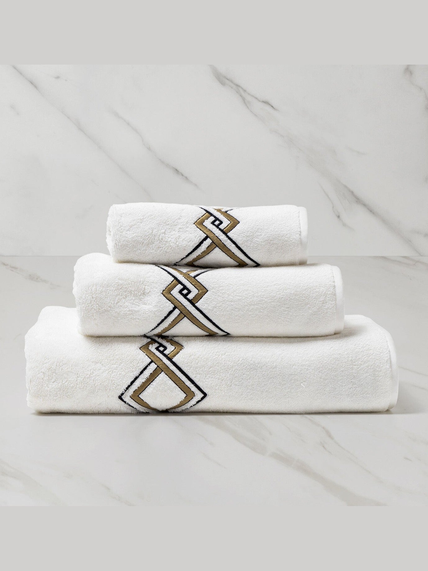 Twist embroidery 5 pc towel set